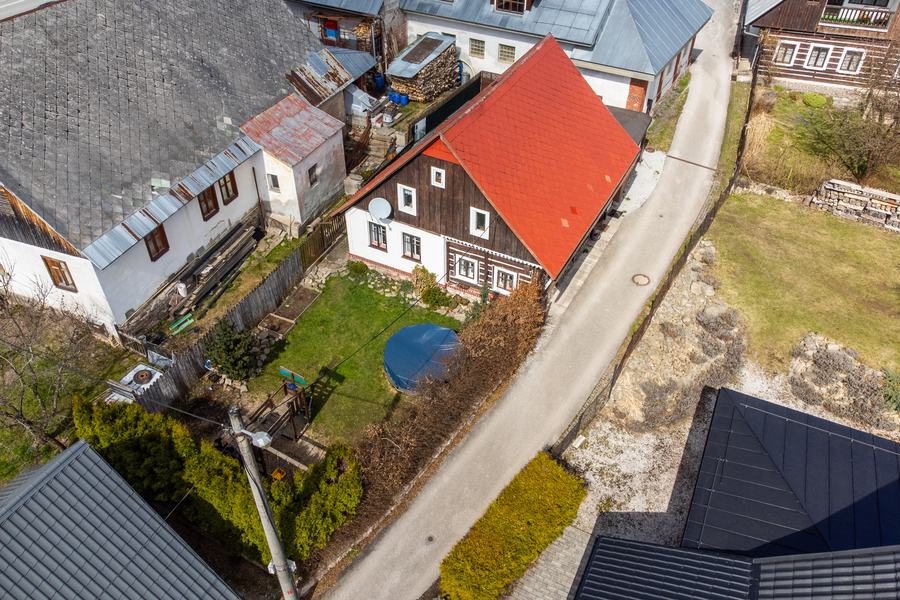 Chalupa z výšky, chalupa Černý Důl, Krkonoše