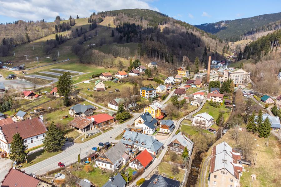 Černý Důl z výšky, chalupa Černý Důl, Krkonoše